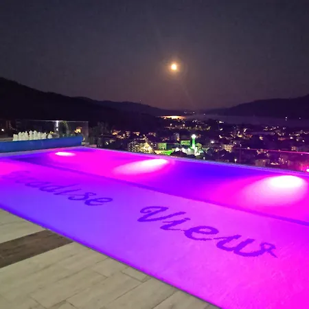 Paradise View Pensión 3*